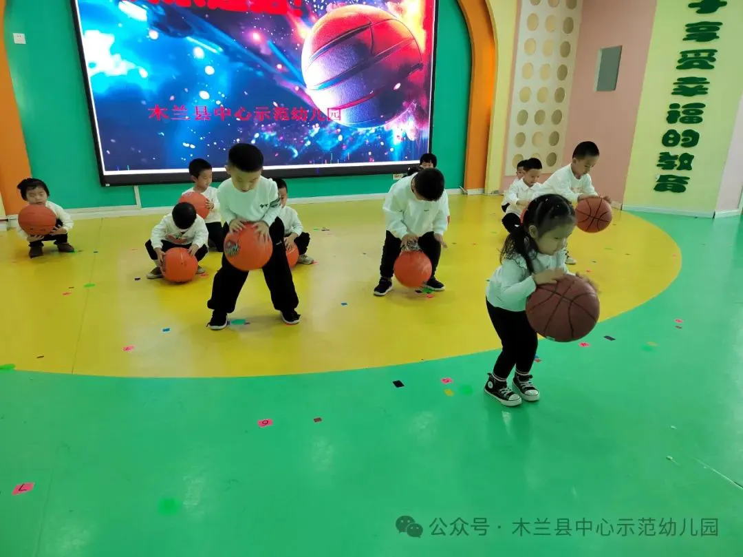 媒体记者如何报道篮球选秀权的动态_1
